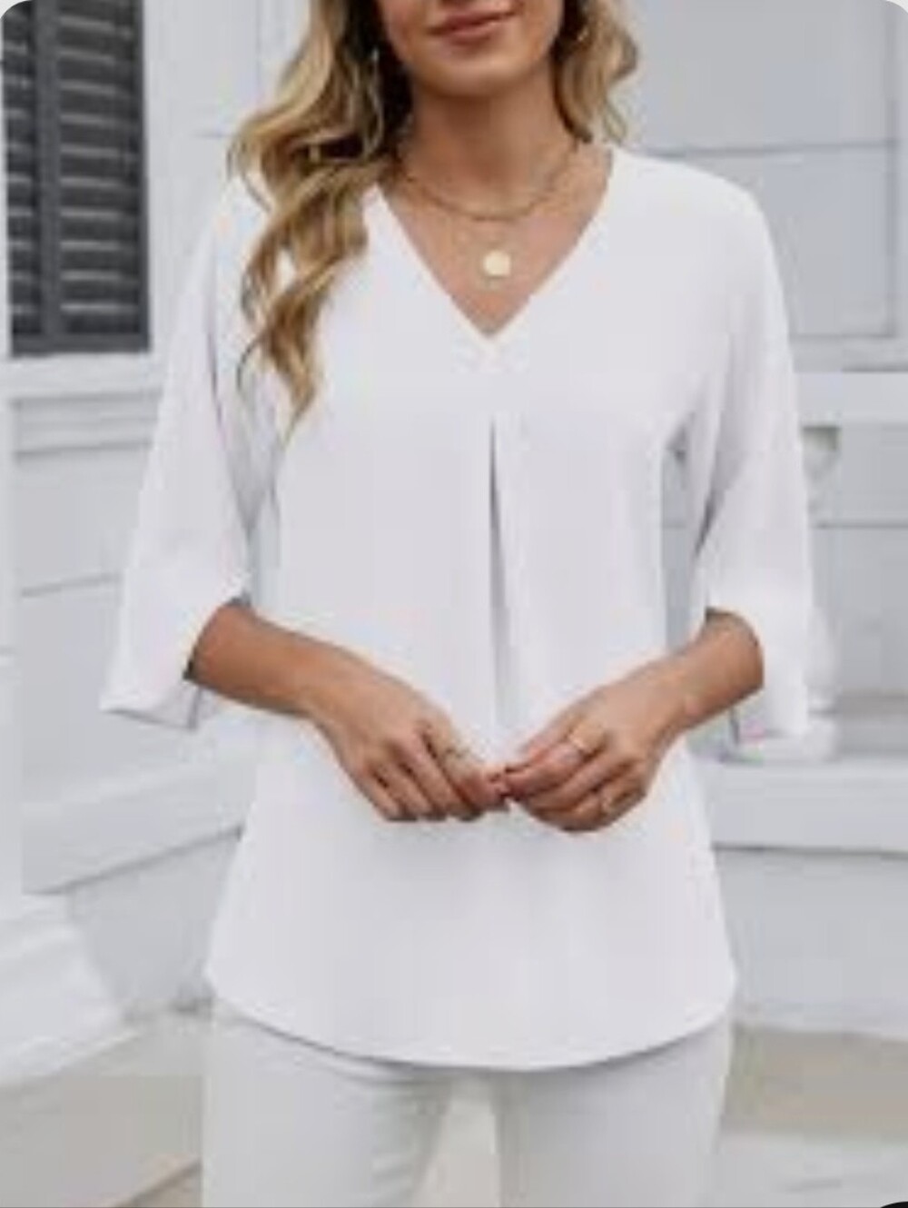 Ann Taylor Women's Pale Blue V-Neck Pleated Blouse Sz M